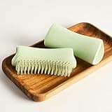 Tangle Teezer Pet Teezer Puppy Grooming Brush - Gentle Dog Grooming Brush for Puppies - Ideal for Puppies & Dogs with Sensitive Skin & Fur - Mint