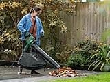 Bosch Electric Leaf Blower and Vacuum UniversalGardenTidy 3000 (3000 W, collection bag 50 l,variable speed,for blowing, vacuuming shredding leaves, Weight: 4.7 kg, in carton packaging)